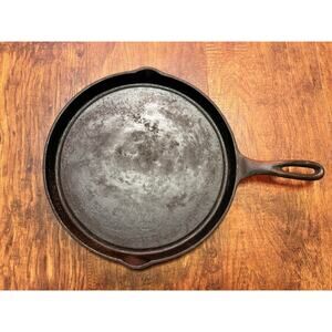 Wagner Ware Sidney 0 Cast Iron Fat Free Fryer 1102A Shallow Griddle